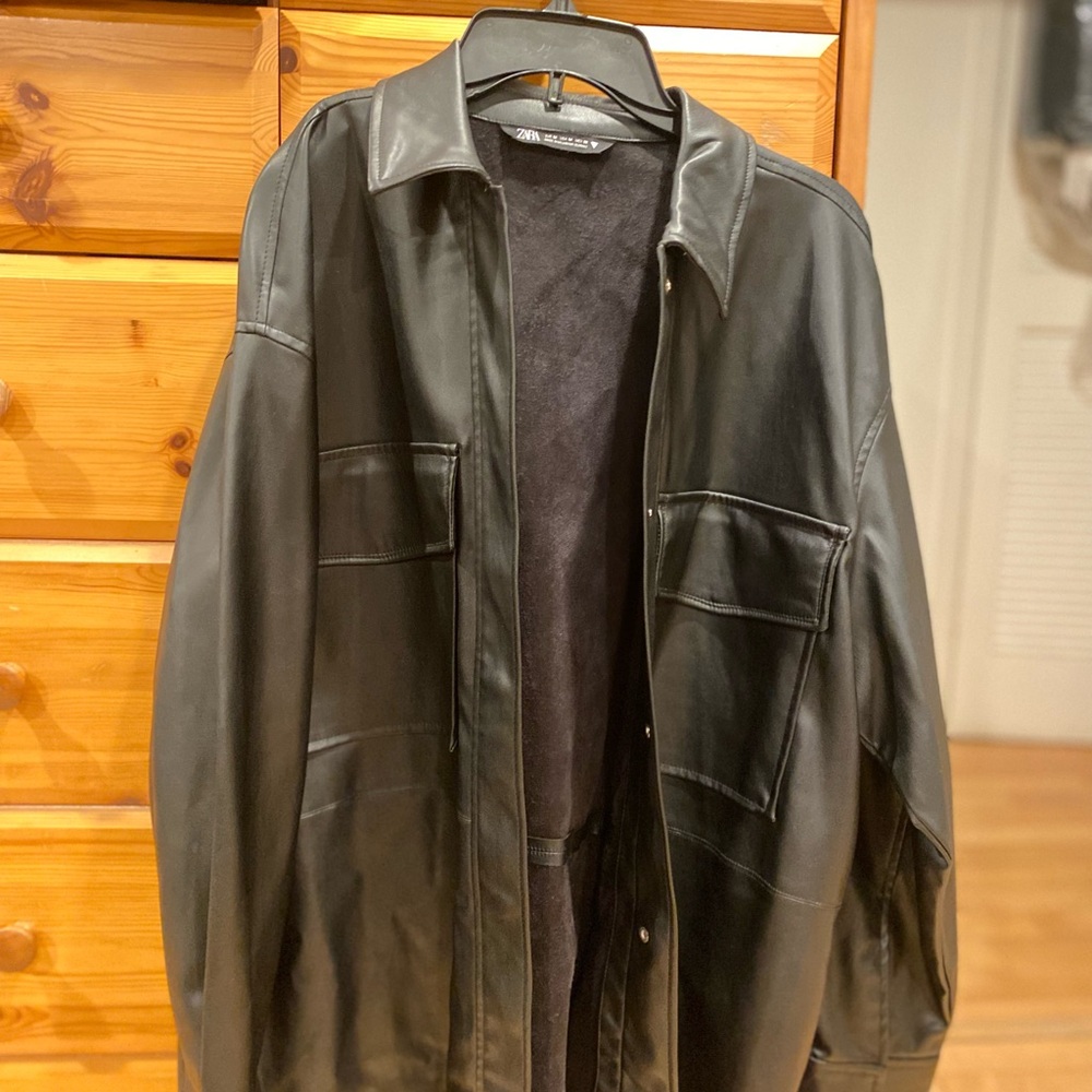 Zara Women's Black faux Leather Jacket